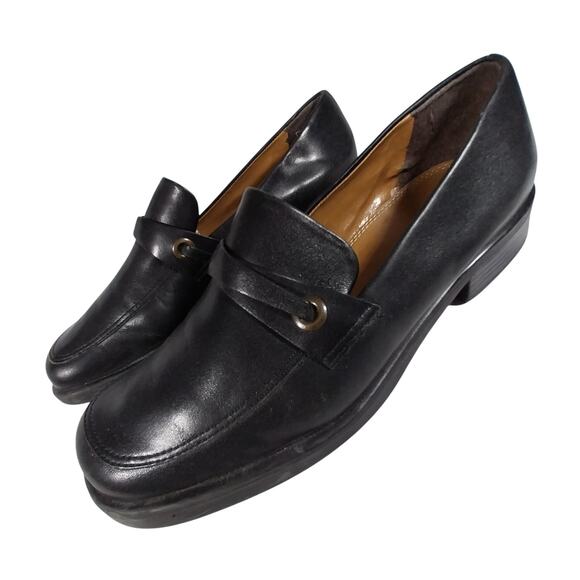 NATURALIZER! BLACK GENUINE LEATHER CLASSIC FRONT INSET HEELED LOAFERS! SZ 7.5M - Picture 10 of 10